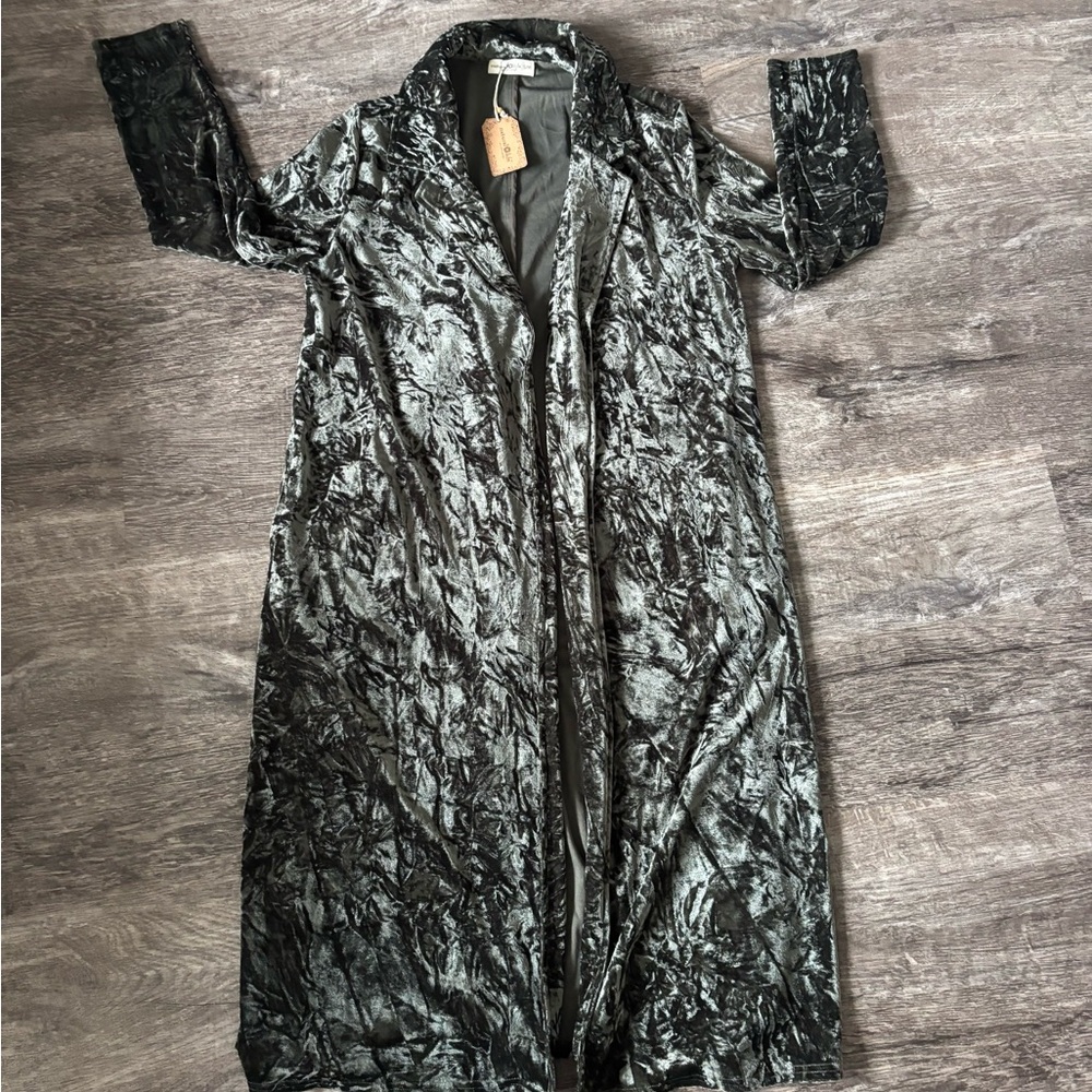 NWT NATURAL LIFE Crushed Velvet Duster- Green
